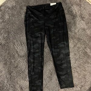 Womens camo leggings